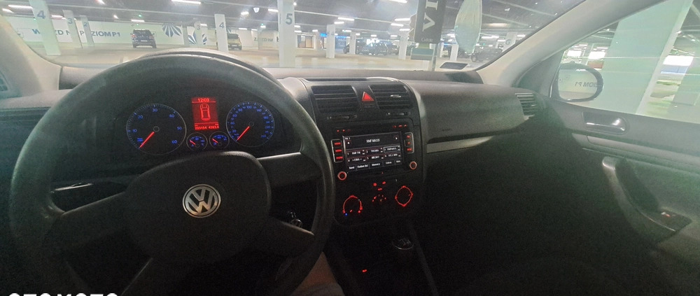 Volkswagen Golf cena 9900 przebieg: 299000, rok produkcji 2004 z Zabrze małe 106